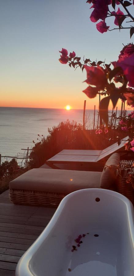 فيلا Refuge Uwabio Organic Vineyard Cinqueterre ريوماجّوري المظهر الخارجي الصورة