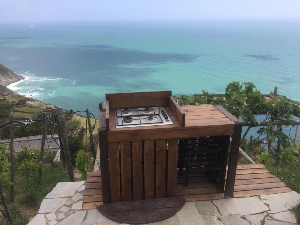 فيلا Refuge Uwabio Organic Vineyard Cinqueterre ريوماجّوري المظهر الخارجي الصورة