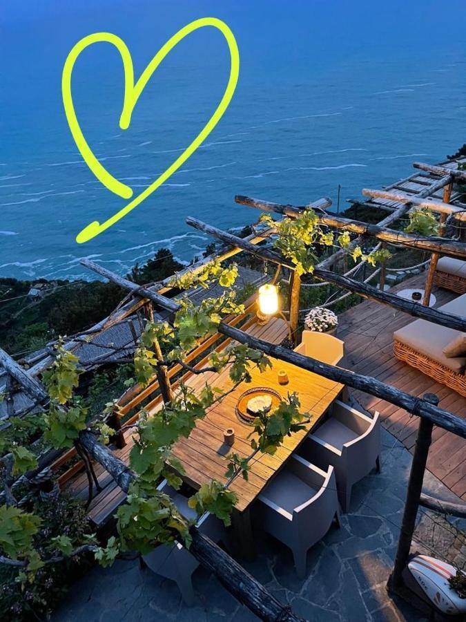 فيلا Refuge Uwabio Organic Vineyard Cinqueterre ريوماجّوري المظهر الخارجي الصورة