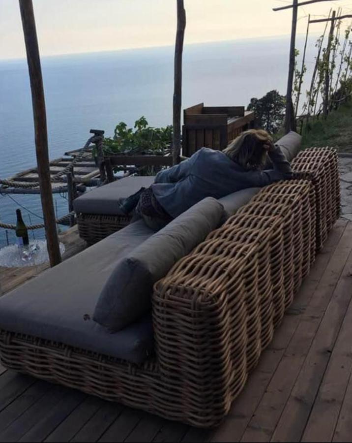 فيلا Refuge Uwabio Organic Vineyard Cinqueterre ريوماجّوري المظهر الخارجي الصورة