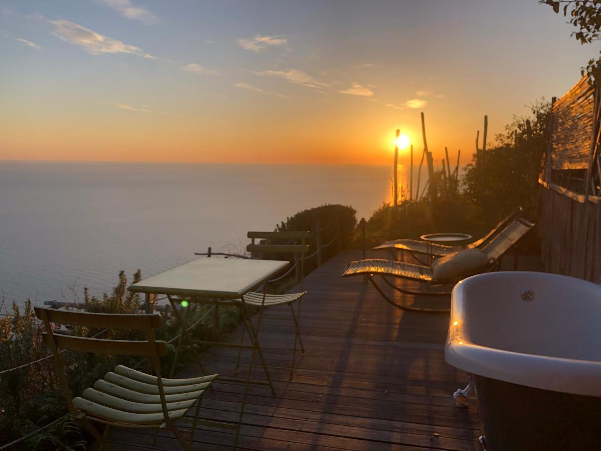 فيلا Refuge Uwabio Organic Vineyard Cinqueterre ريوماجّوري المظهر الخارجي الصورة